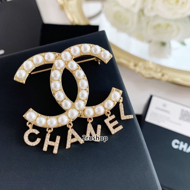 CHANEL 브로치