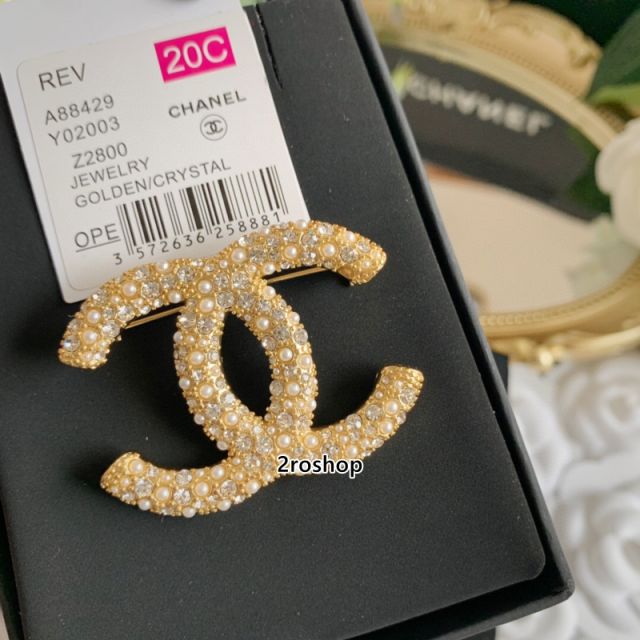 CHANEL 브로치