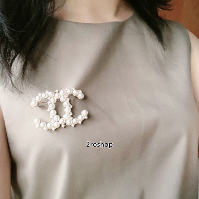CHANEL 브로치