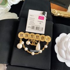 CHANEL 브로치