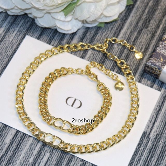 DIOR 목걸이
