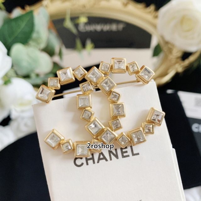CHANEL 브로치