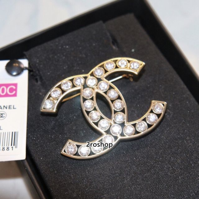CHANEL 브로치
