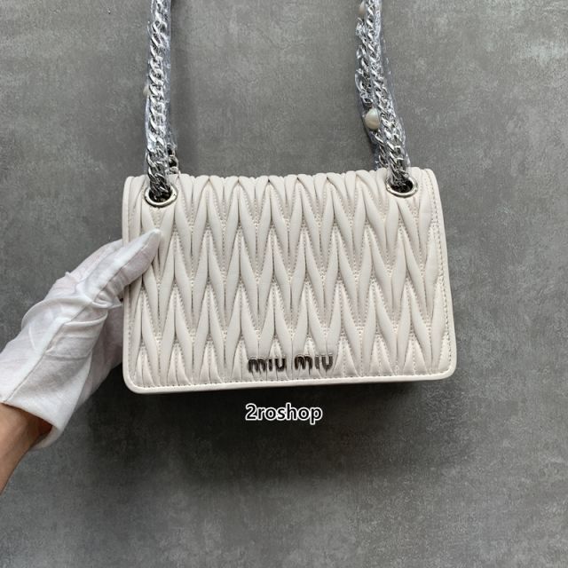 미우미우숄더백