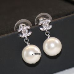 CHANEL 피어싱