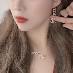 CHANEL 피어싱