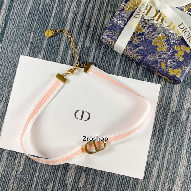 DIOR 목걸이
