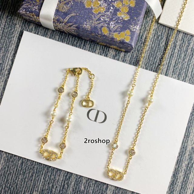 DIOR 팔찌