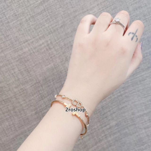 DIOR 팔찌