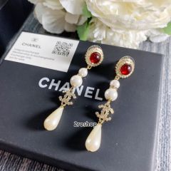 CHANEL 피어싱