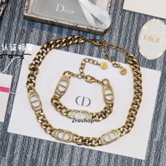 DIOR 목걸이