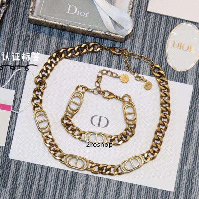 DIOR 목걸이