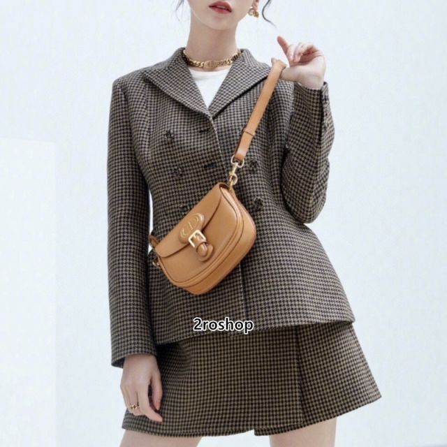 DIOR 목걸이