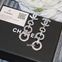 CHANEL 피어싱
