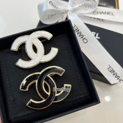 CHANEL 브로치
