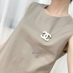 CHANEL 브로치