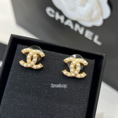 CHANEL 피어싱