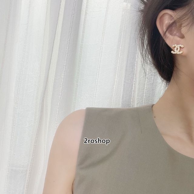 CHANEL 피어싱