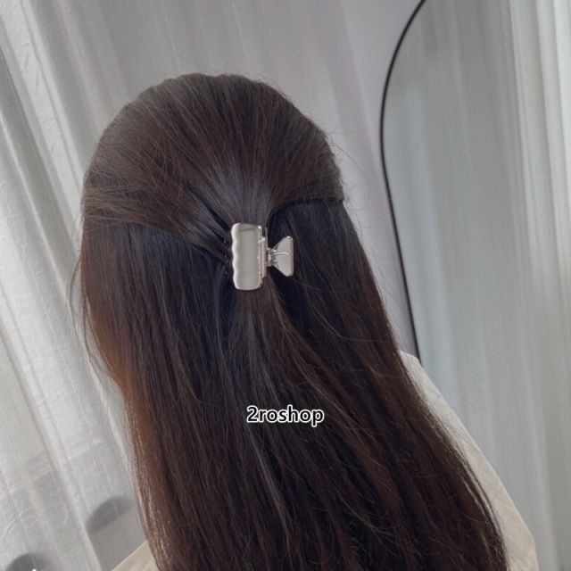 PRADA 헤어핀