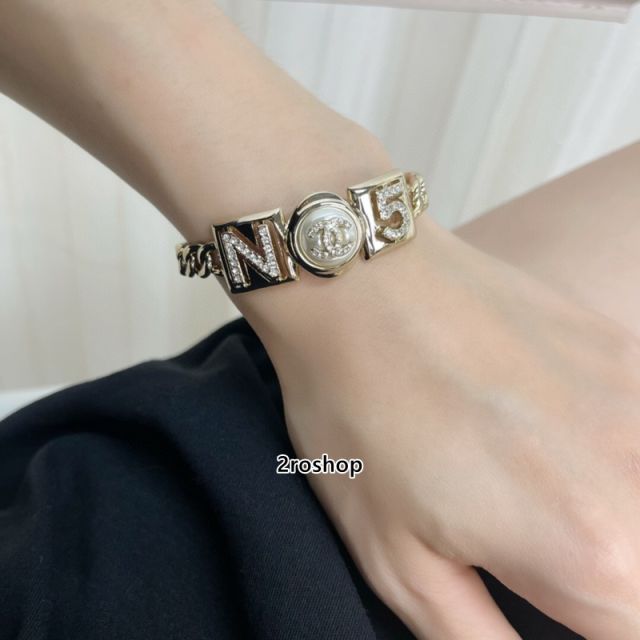 CHANEL 팔찌