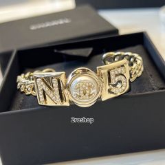 CHANEL 팔찌