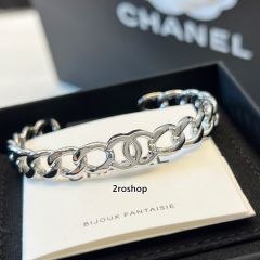 CHANEL 팔찌