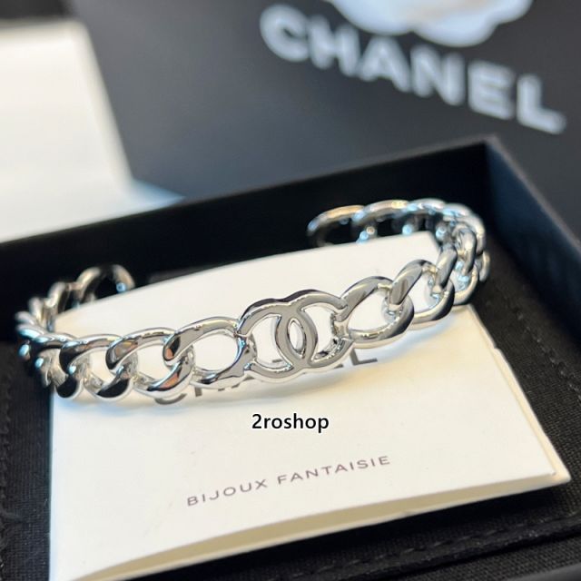 CHANEL 팔찌