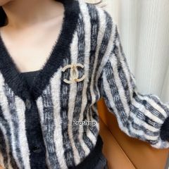 CHANEL 브로치