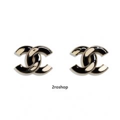 CHANEL 피어싱