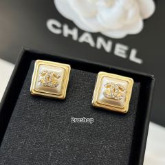 CHANEL 피어싱