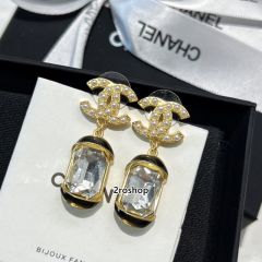 CHANEL 피어싱