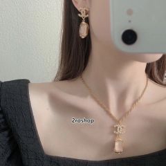 CHANEL 피어싱