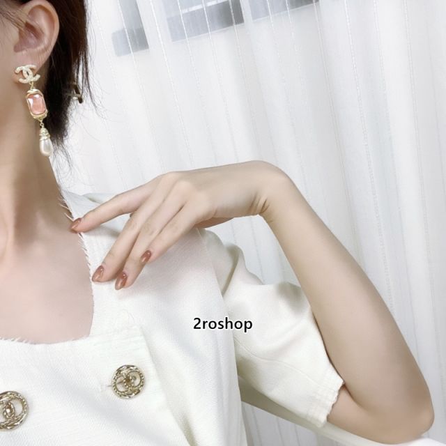 CHANEL 피어싱