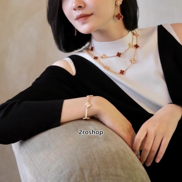 Van Cleef & Arpels 피어싱