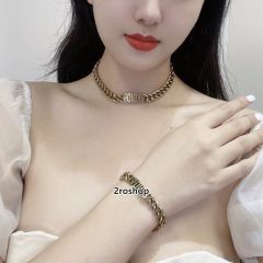 DIOR 목걸이