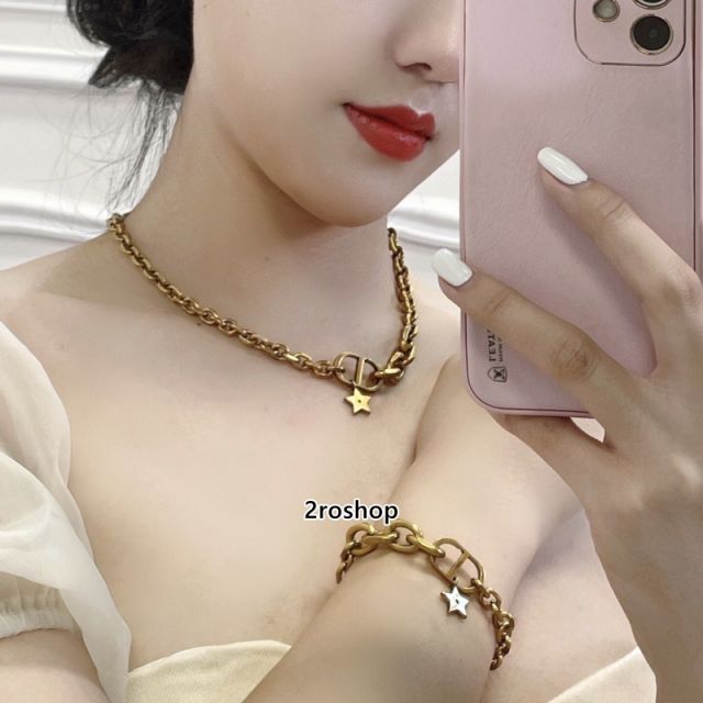 DIOR 목걸이