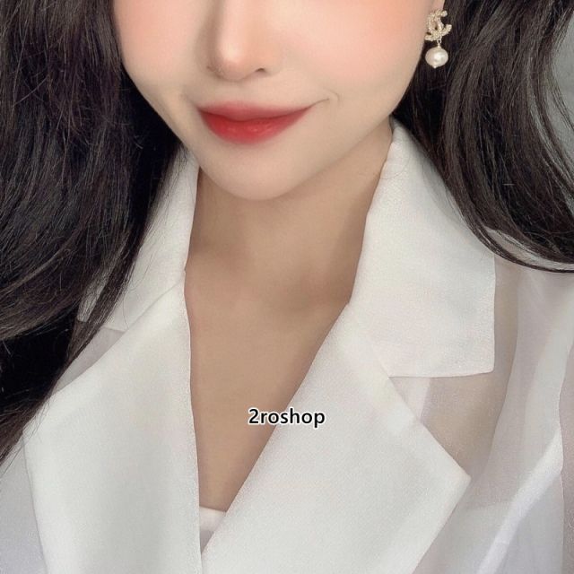 CHANEL 피어싱