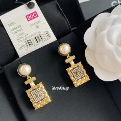 CHANEL 피어싱