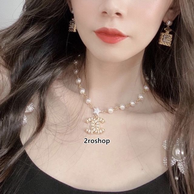 CHANEL 피어싱