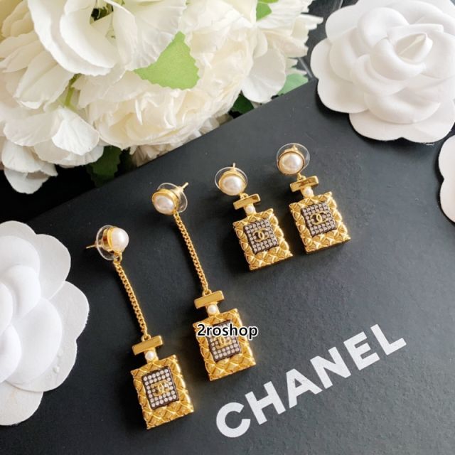 CHANEL 피어싱