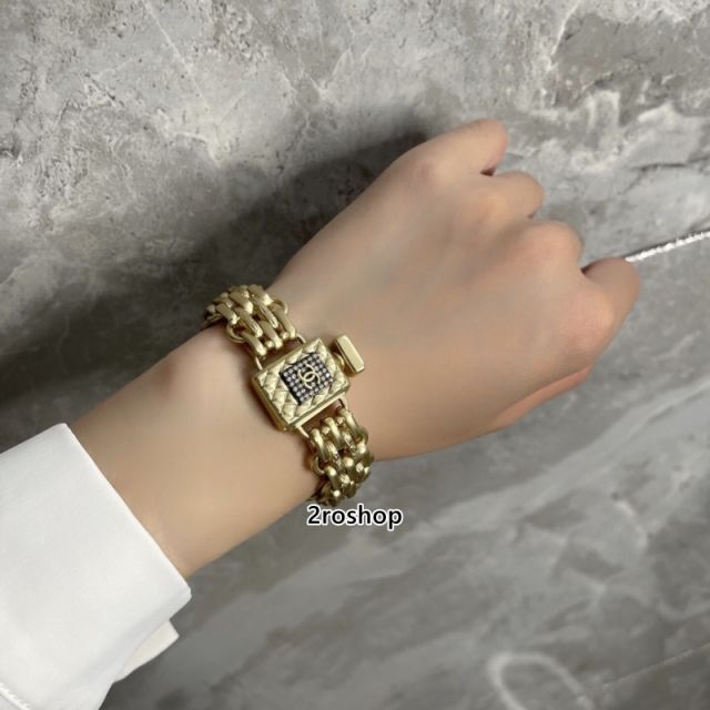 CHANEL 팔찌