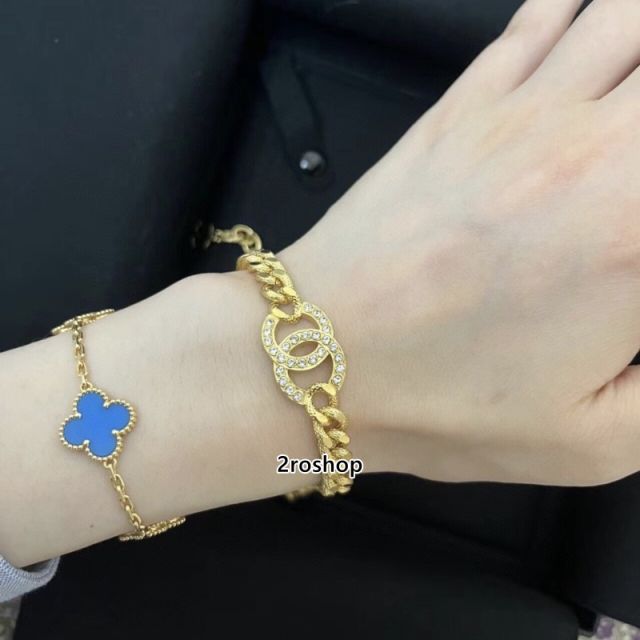 CHANEL 팔찌