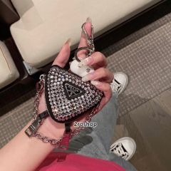 PRADA 키링