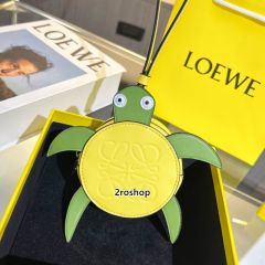 LOEWE 키링