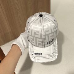 FENDI 모자