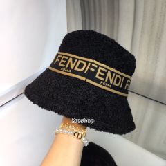 FENDI 모자