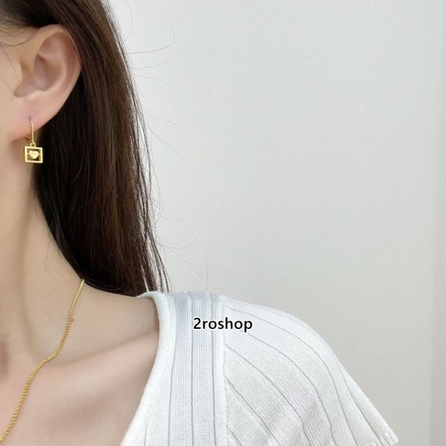 CELINE 귀걸이