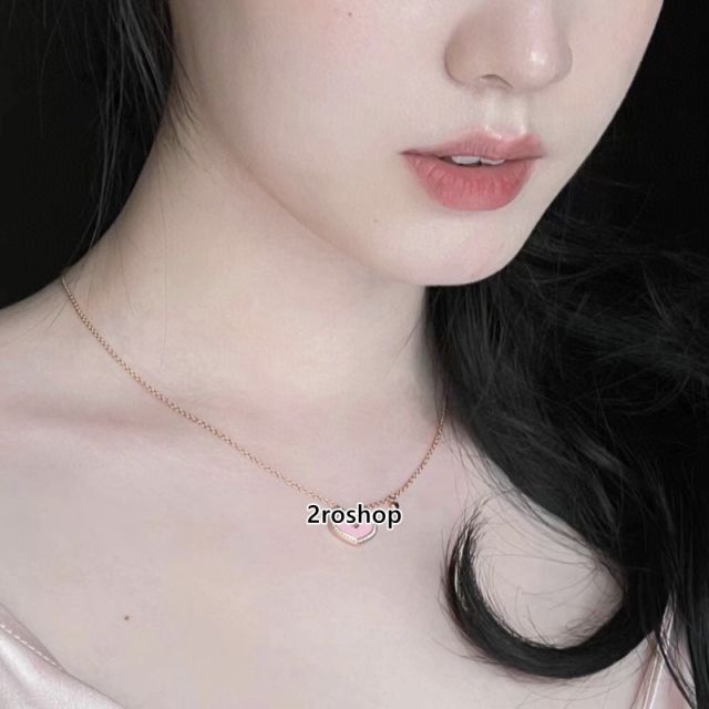 Qeelin 목걸이