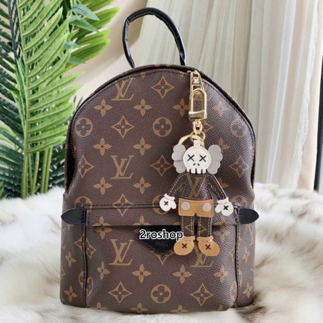 LV 키링