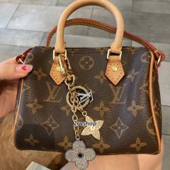 LV 키링